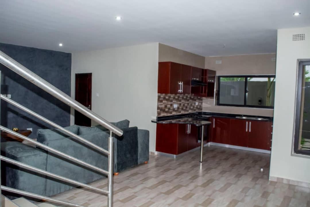 Royal Suites Apartments Lusaka Exterior foto