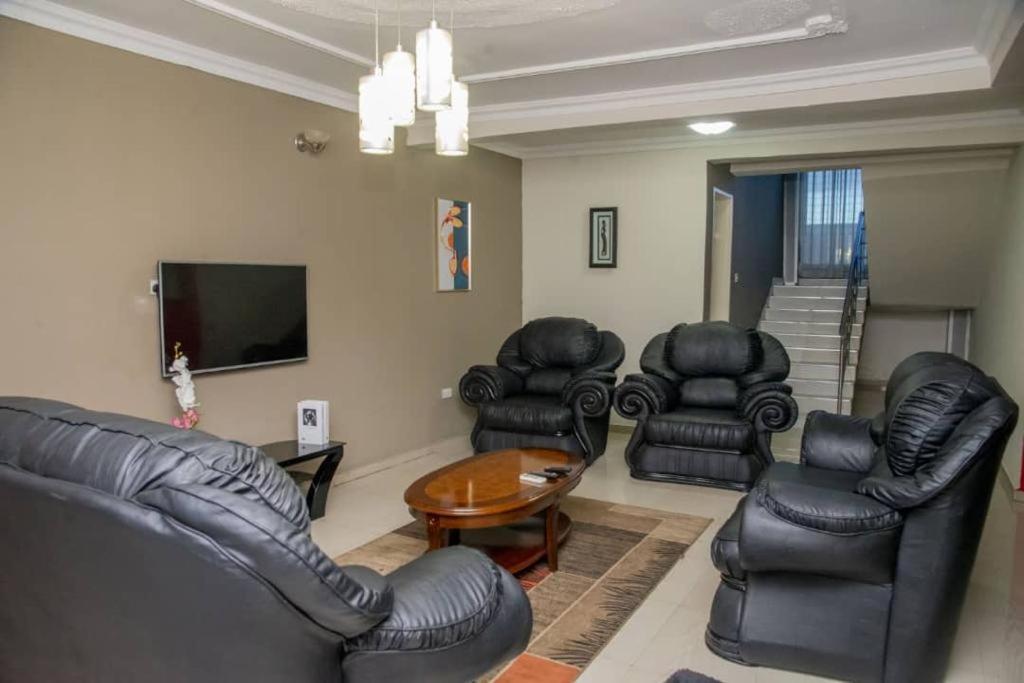 Royal Suites Apartments Lusaka Exterior foto