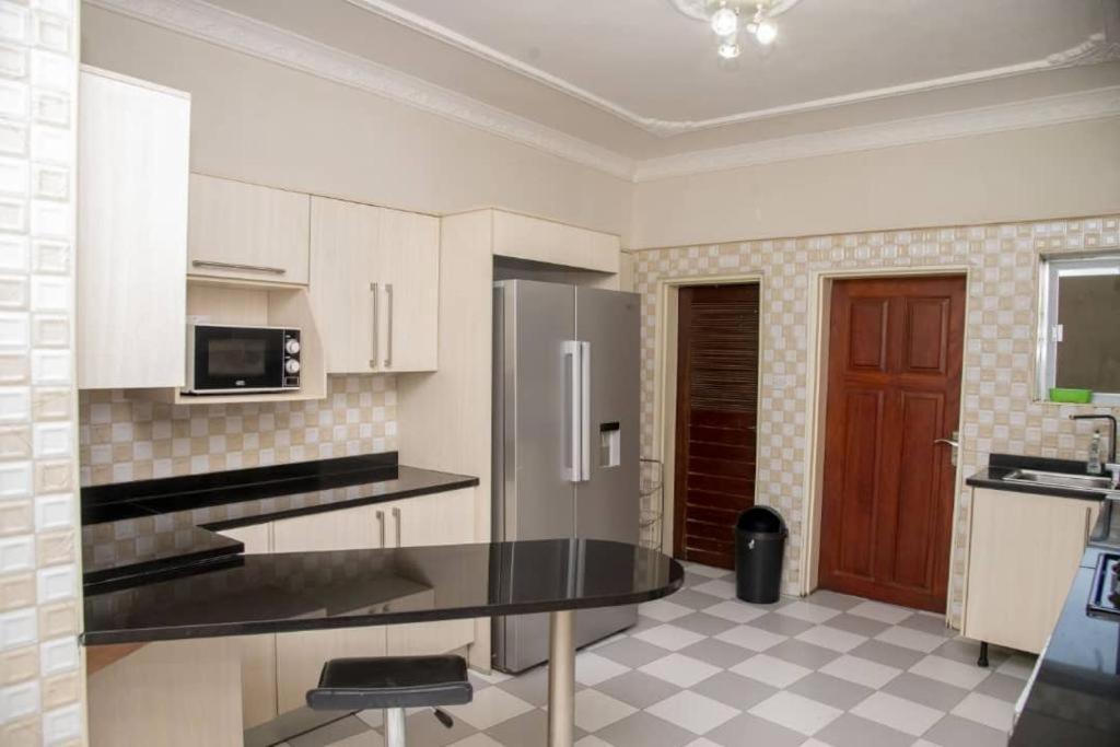 Royal Suites Apartments Lusaka Exterior foto