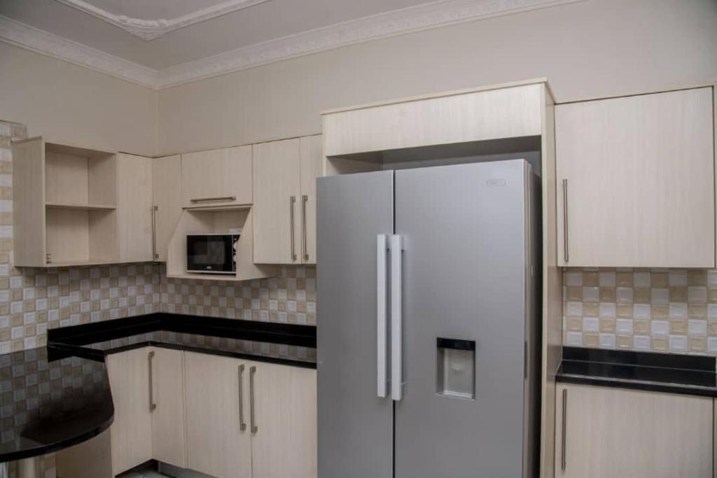 Royal Suites Apartments Lusaka Exterior foto